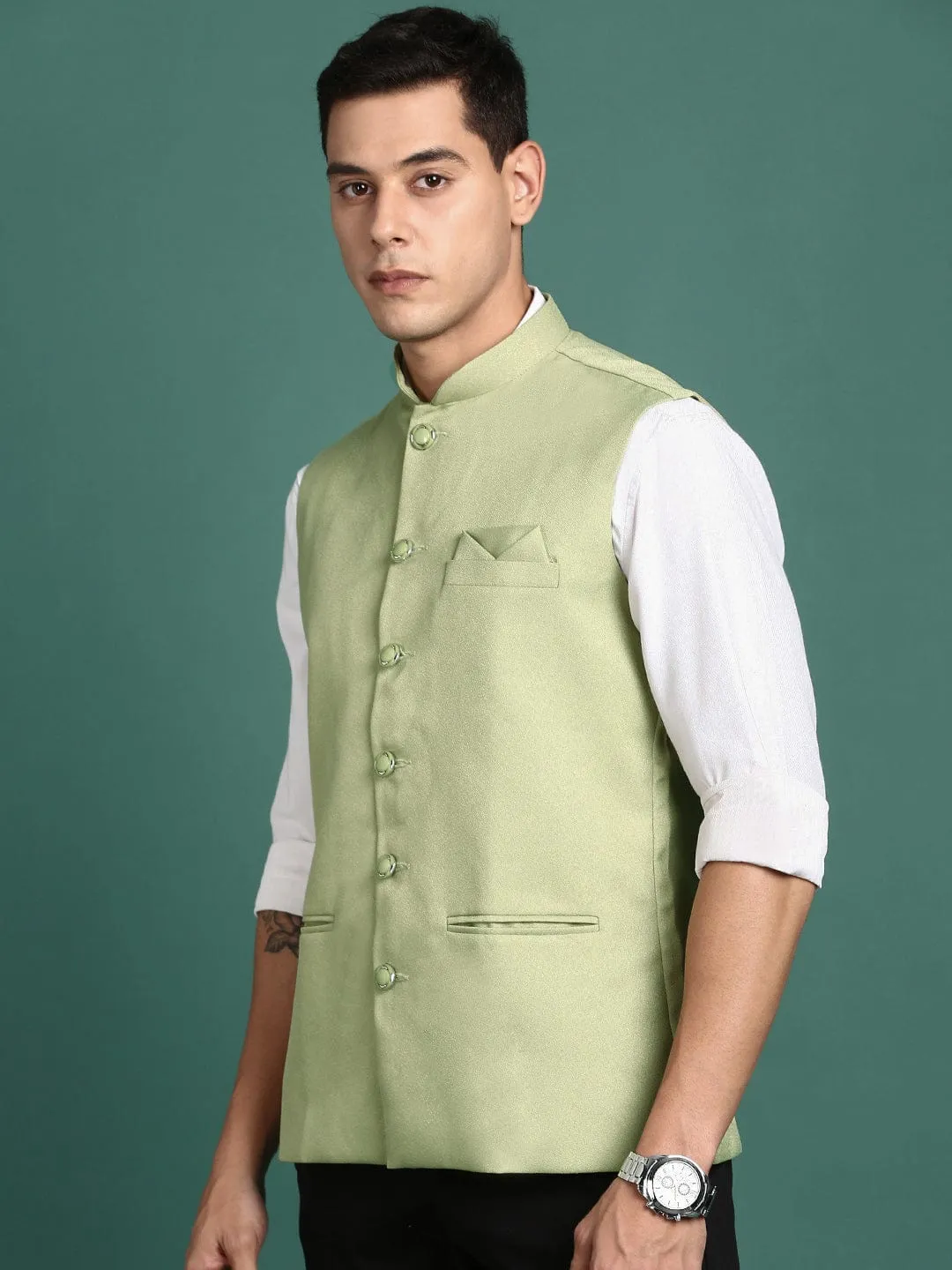 Men Green Mandarin Collar Nehru Jackets