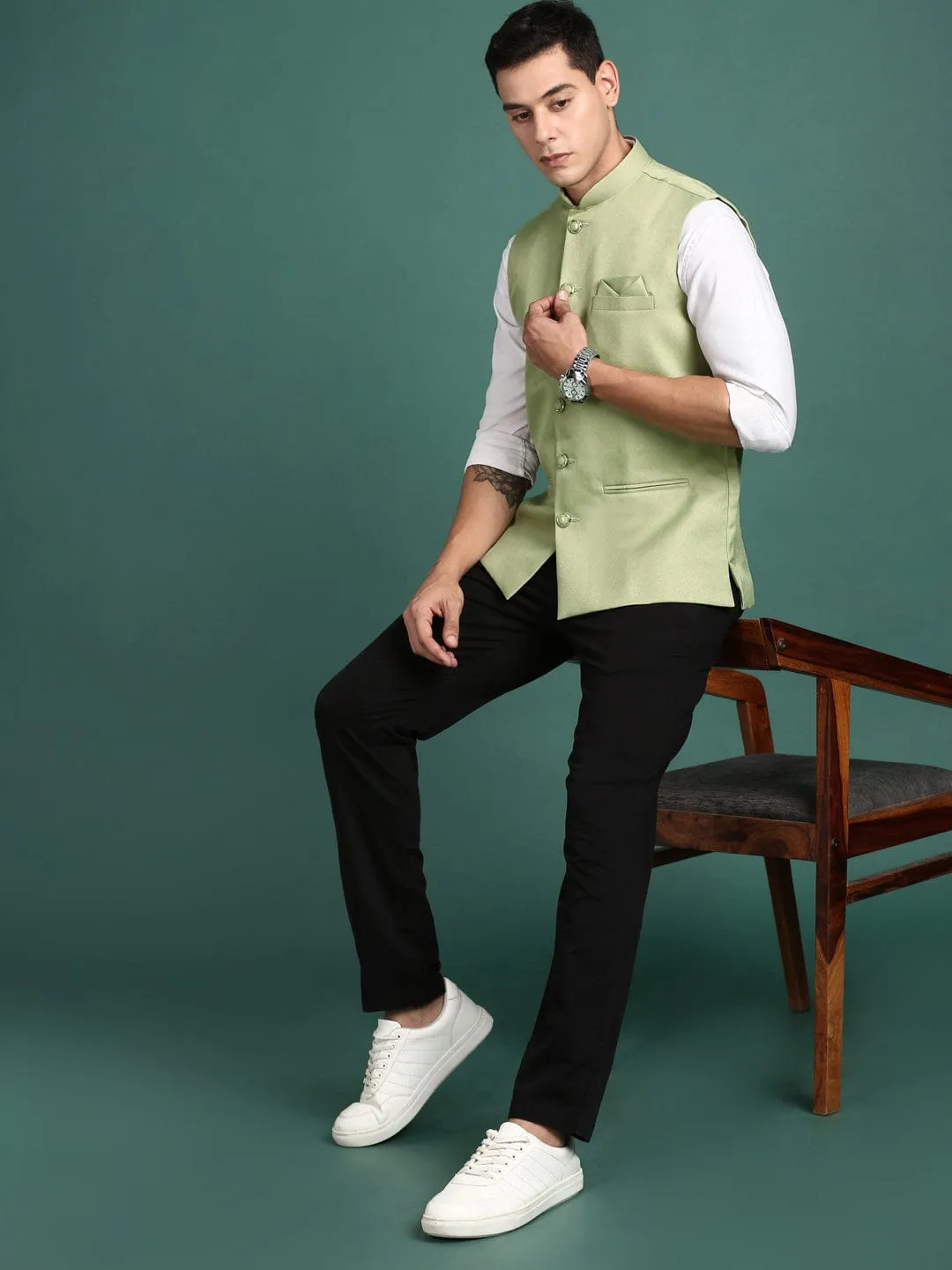 Men Green Mandarin Collar Nehru Jackets
