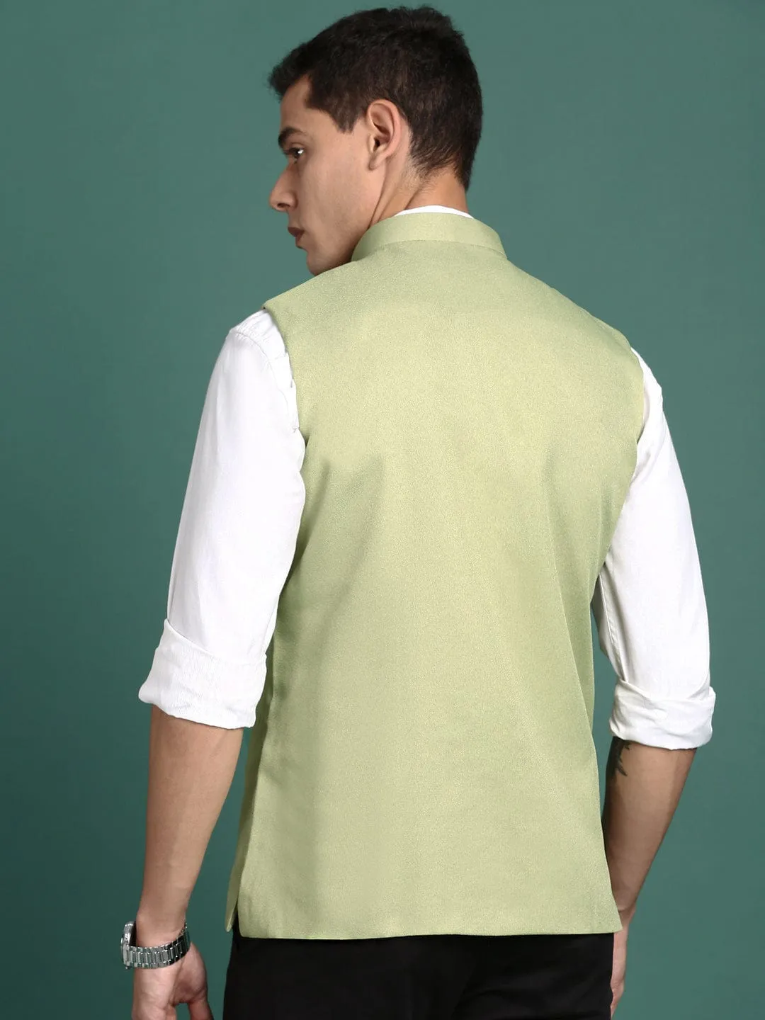 Men Green Mandarin Collar Nehru Jackets
