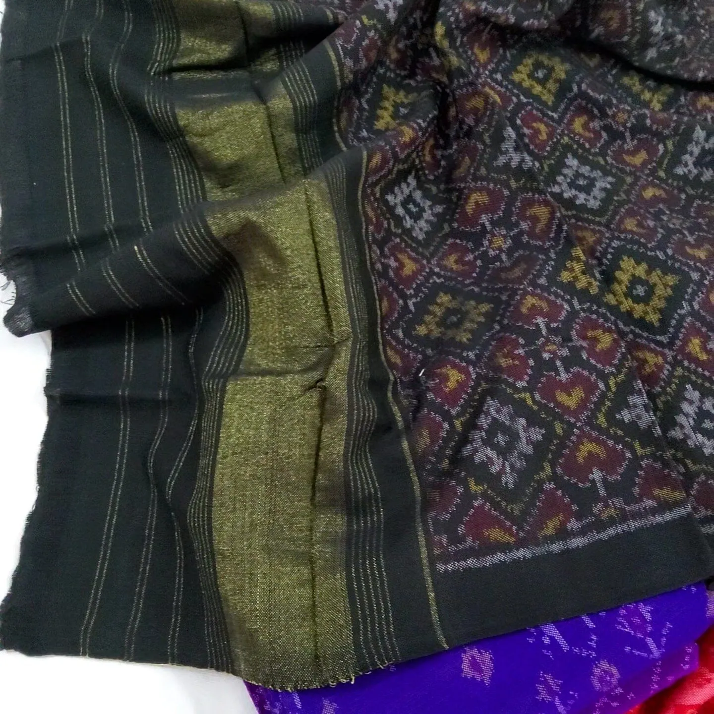 Patola Hand woven woollen shawl with Zari Pallu