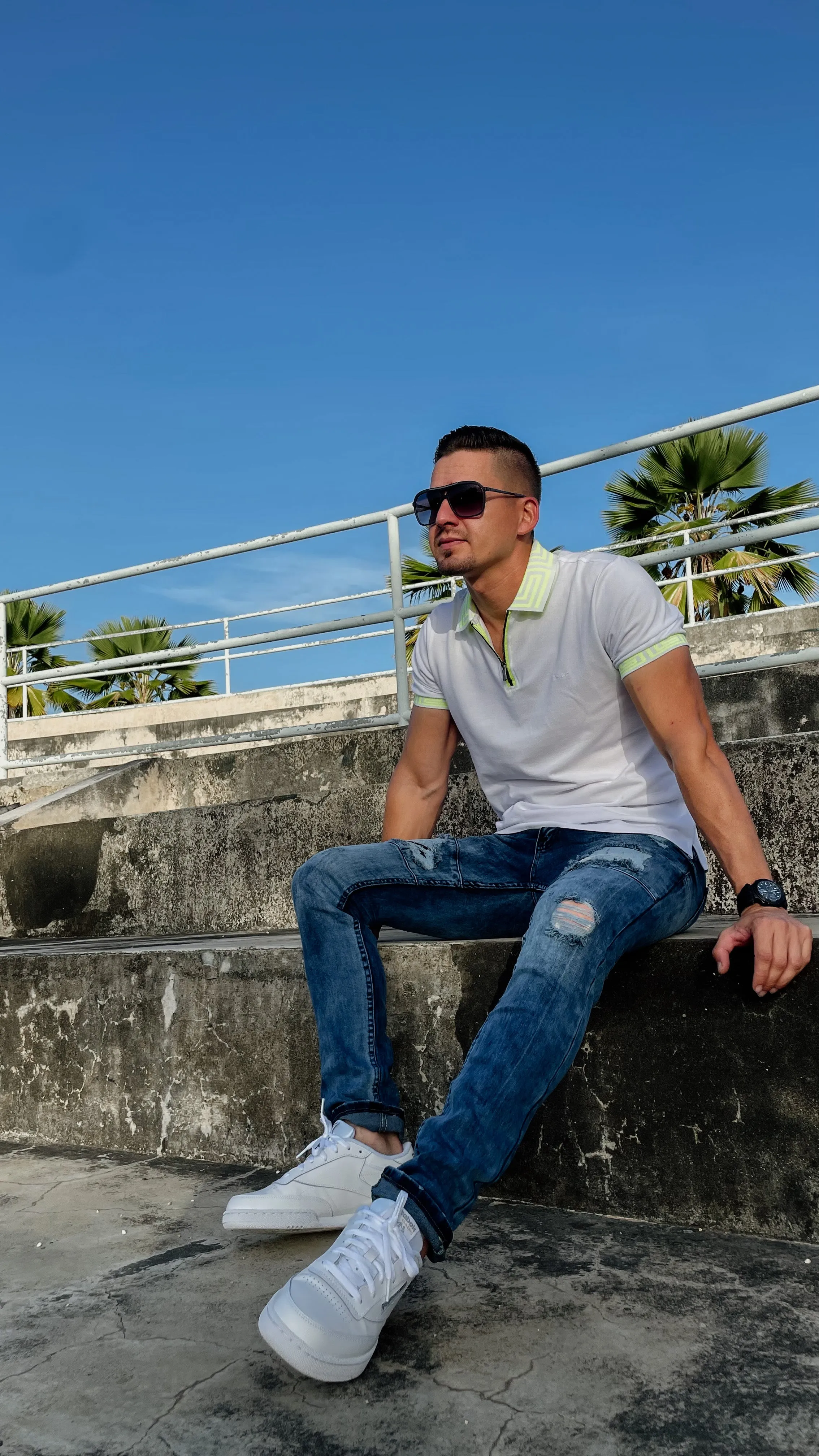 "MILES" SKINNY JEANS